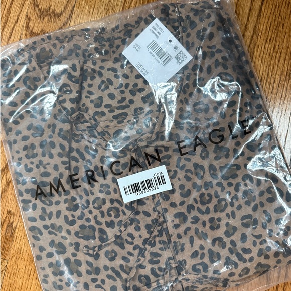 American Eagle Outfitters Tan Leopard Print Peplum Blouse - Picture 3 of 5